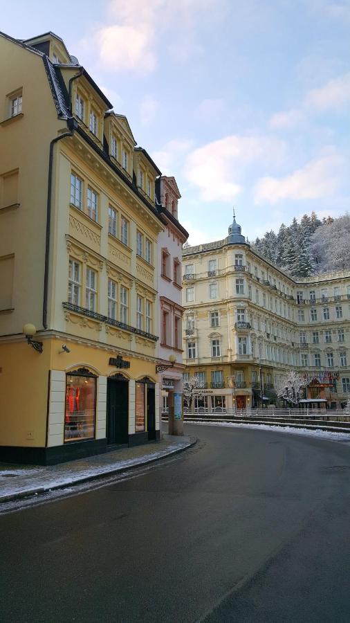 Pension Napoleon Karlovy Vary Bagian luar foto